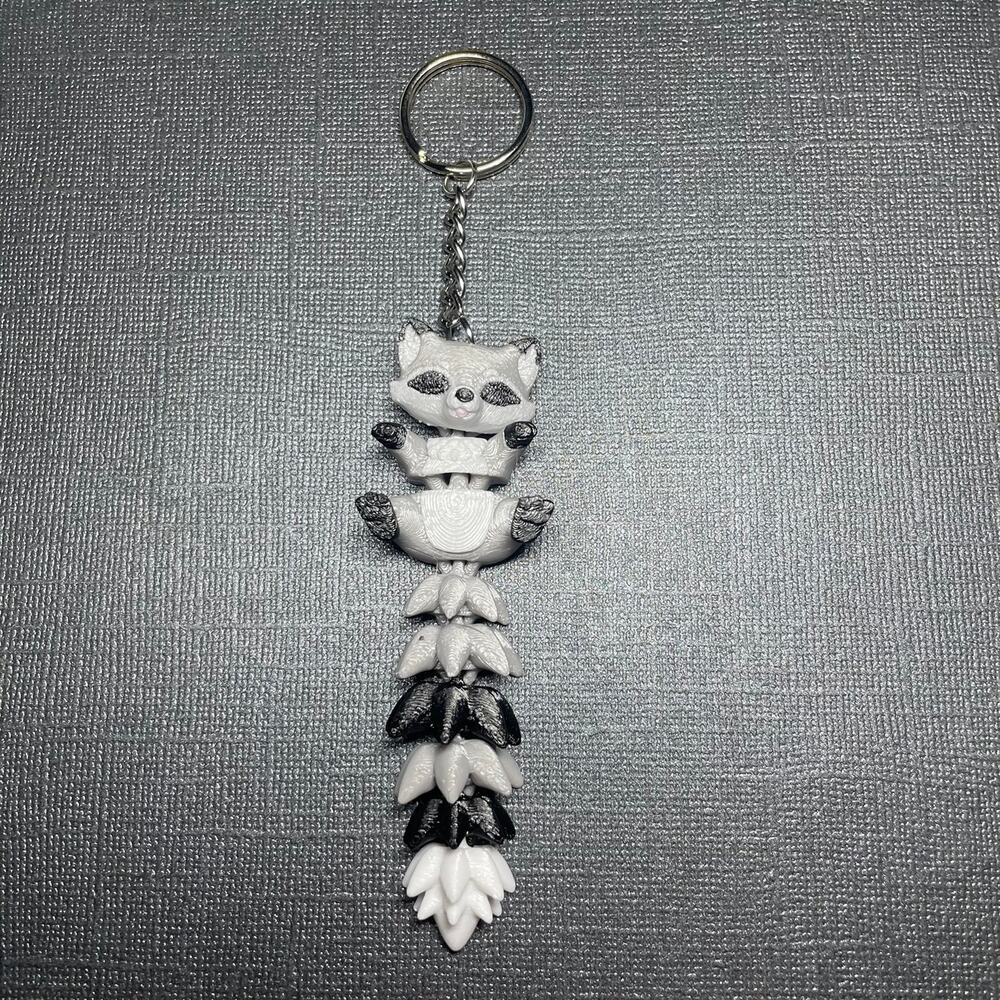 3D Printed Raccoon Key Ring - Picture 3 of 6